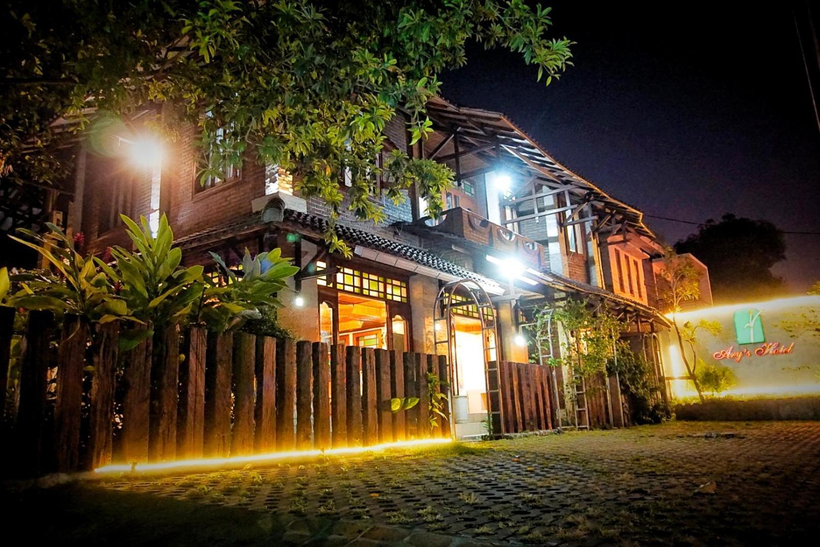 Ary'S Hotel By Cocotel Yogyakarta Bagian luar foto